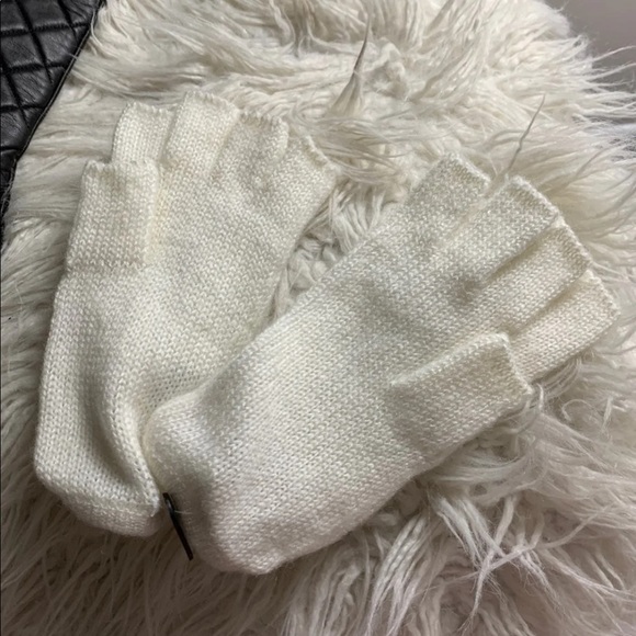 fingerless gloves - Picture 6 of 6